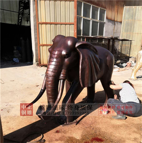 定做鑄銅大象.jpg 定做鑄銅大象.jpg