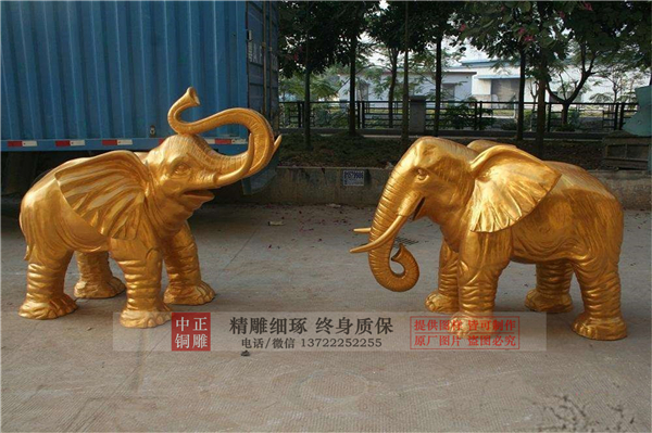 廣場(chǎng)銅大象.jpg 廣場(chǎng)銅大象.jpg