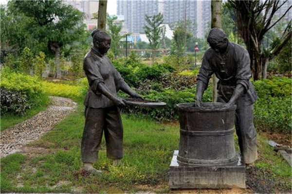 仿銅茶文化雕塑.jpg 仿銅茶文化雕塑.jpg