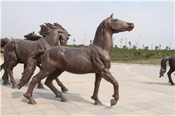 廣場駿馬雕塑 廣場駿馬雕塑