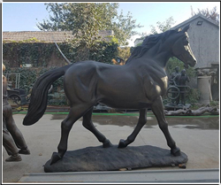 奔騰馬鑄造 奔騰馬鑄造