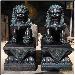 帶底座故宮銅獅子 帶底座故宮銅獅子